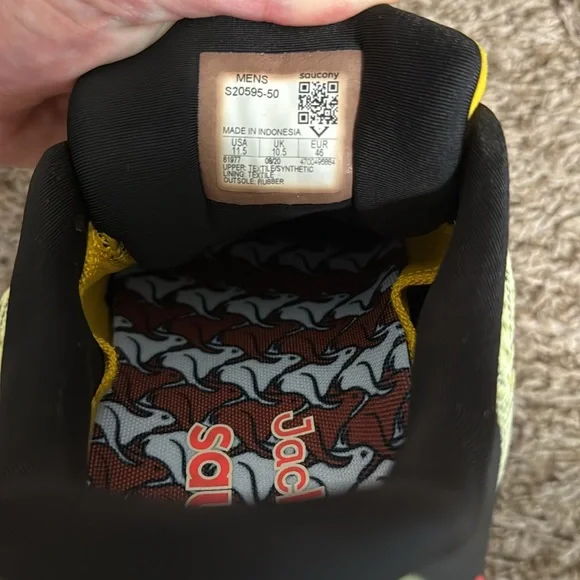 Saucony Light Green Athletic Shoes with Red Highlights - Picture 5 of 6